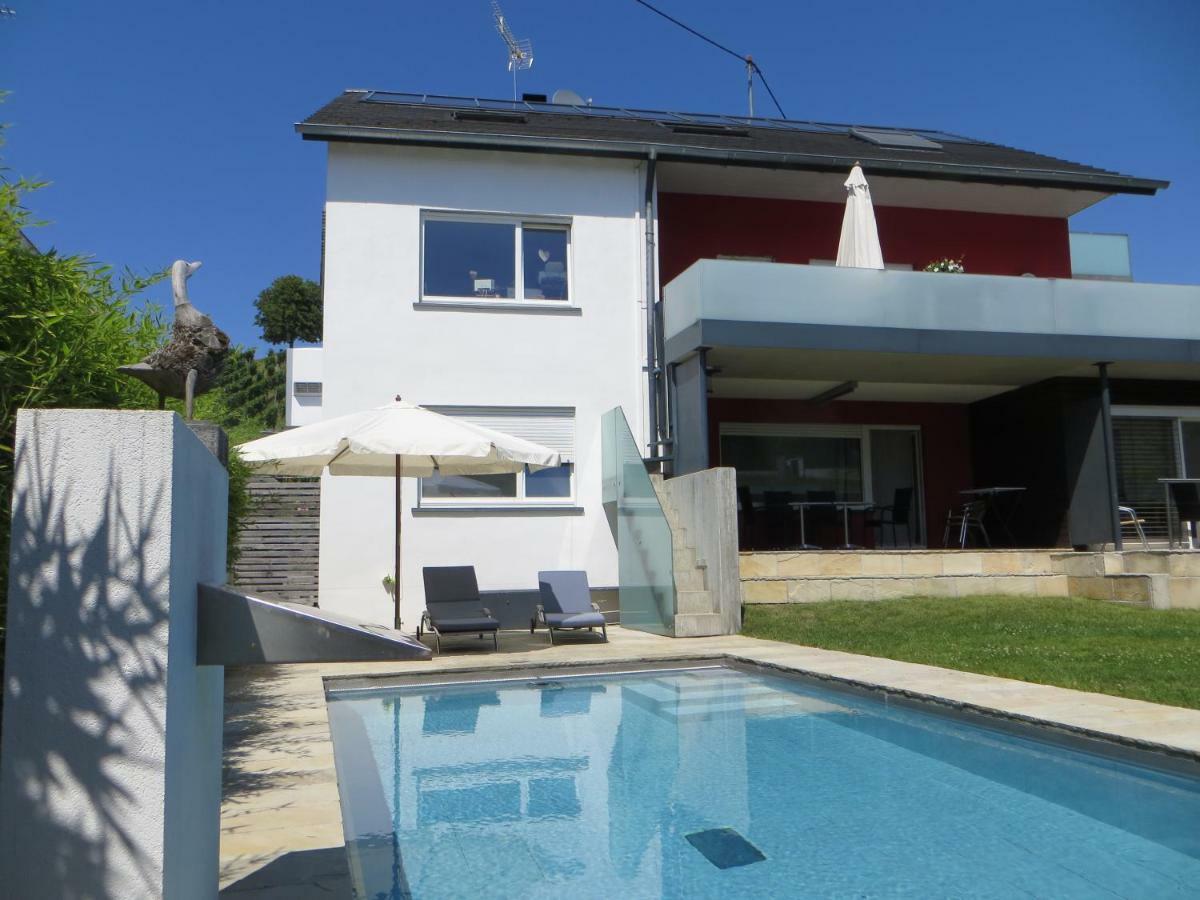 Gaestehaus Sommertal Mit Pool Im Garten, Eigener Parkplatz, 800M Zum Bodensee, 300M Zur Altstadt Meersburg Exterior photo