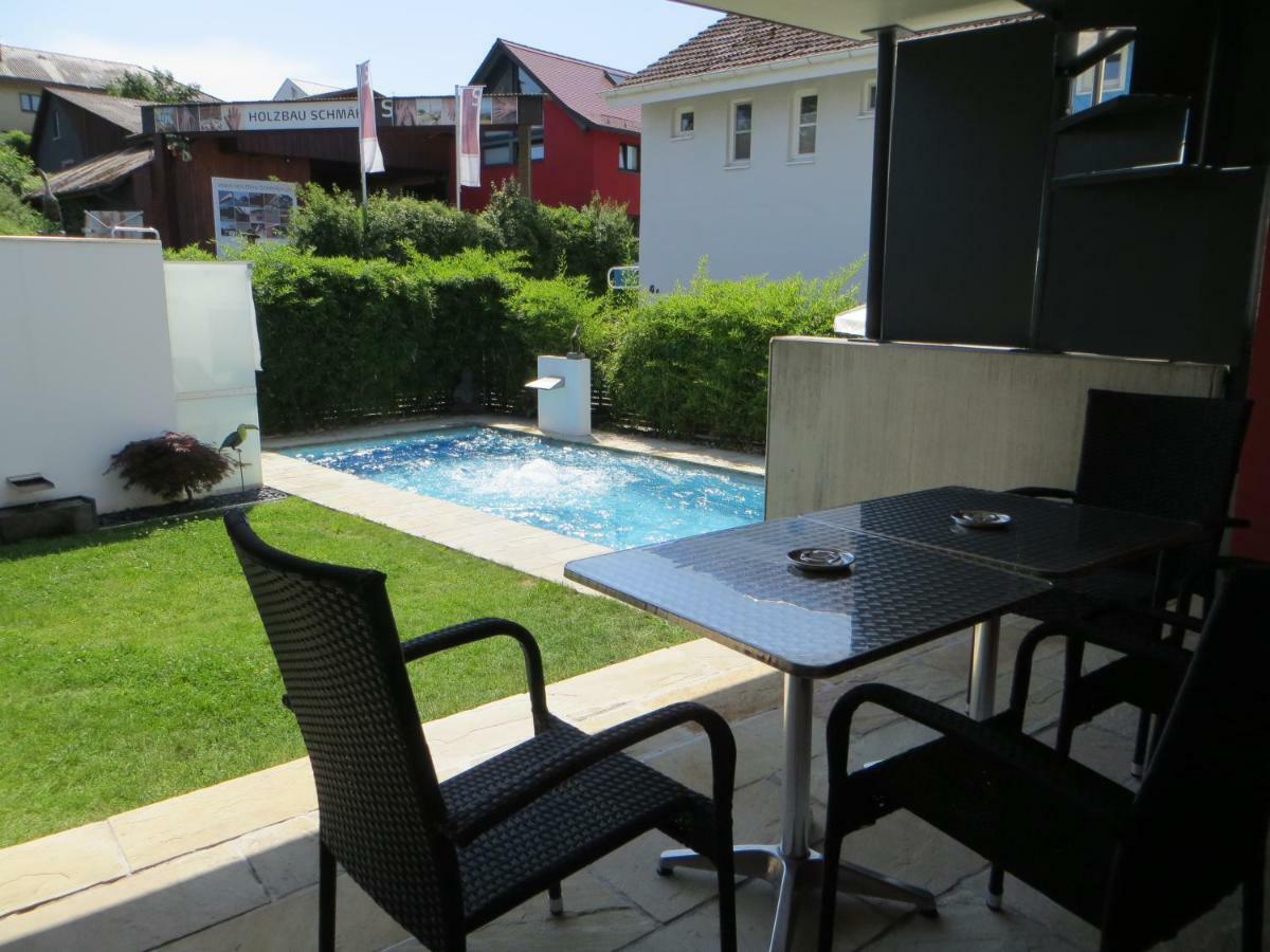 Gaestehaus Sommertal Mit Pool Im Garten, Eigener Parkplatz, 800M Zum Bodensee, 300M Zur Altstadt Meersburg Exterior photo